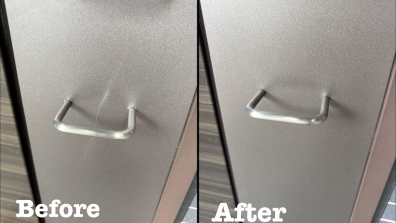 個人宅 玄関パネル線傷の補修 / 埼玉県さいたま市緑区